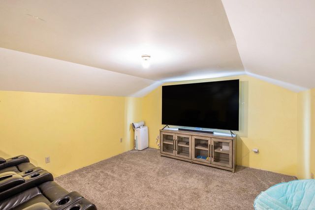 9777 Lambs Road, Wales, MI 48027