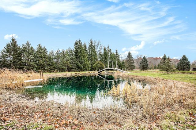 9777 Lambs Road, Wales, MI 48027