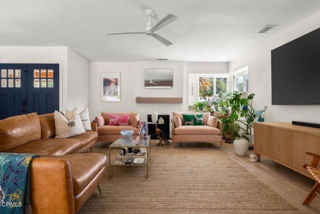282 Teasdale Street, Thousand Oaks, CA 91360