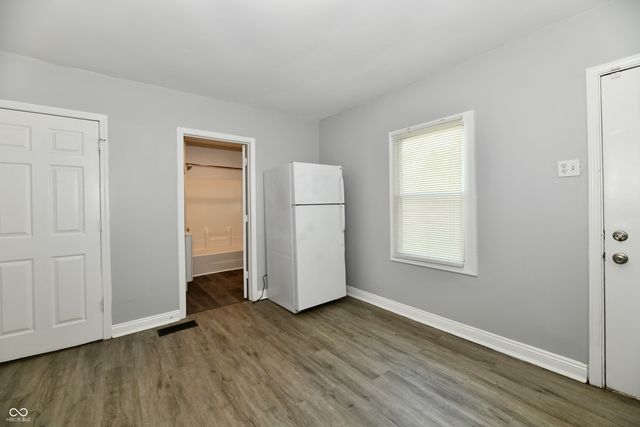 1025 Sharon Avenue, Indianapolis, IN 46222