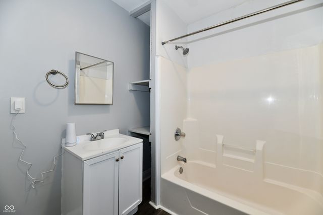 1025 Sharon Avenue, Indianapolis, IN 46222
