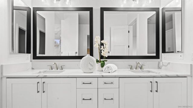 16925 Old Coach Rd, Poway, CA 92064