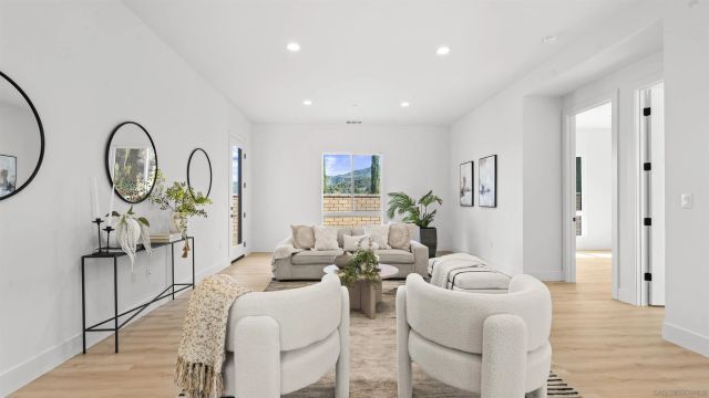 16925 Old Coach Rd, Poway, CA 92064