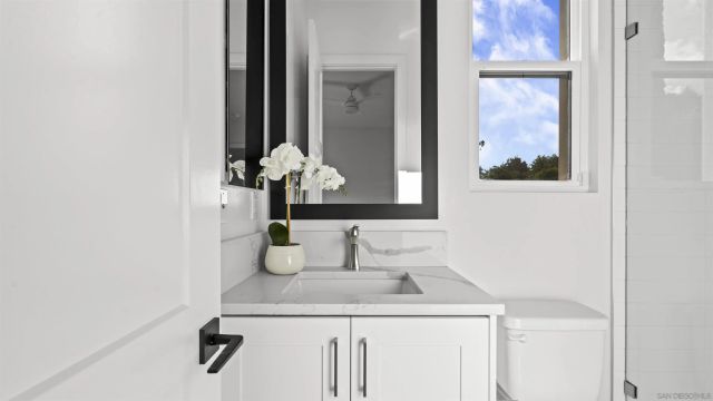 16925 Old Coach Rd, Poway, CA 92064