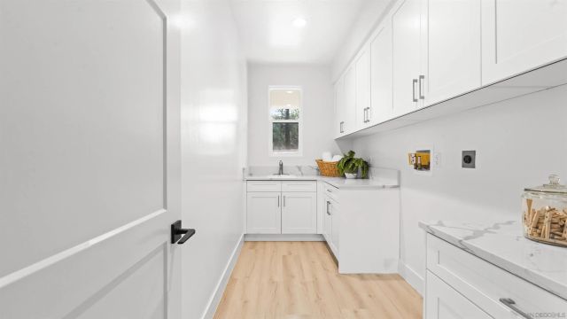 16925 Old Coach Rd, Poway, CA 92064