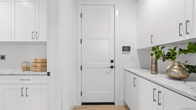 16925 Old Coach Rd, Poway, CA 92064