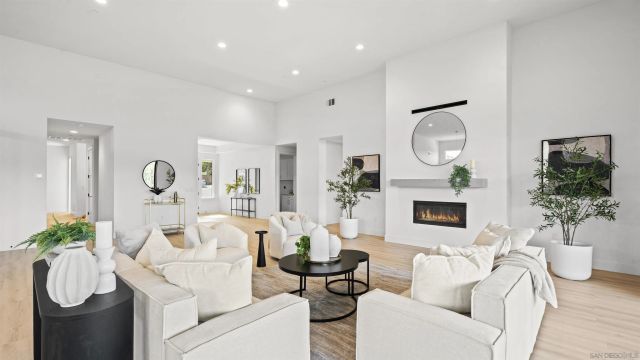 16925 Old Coach Rd, Poway, CA 92064