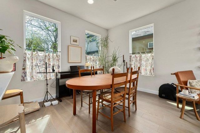 913 Valdez ST B, Austin, TX 78741