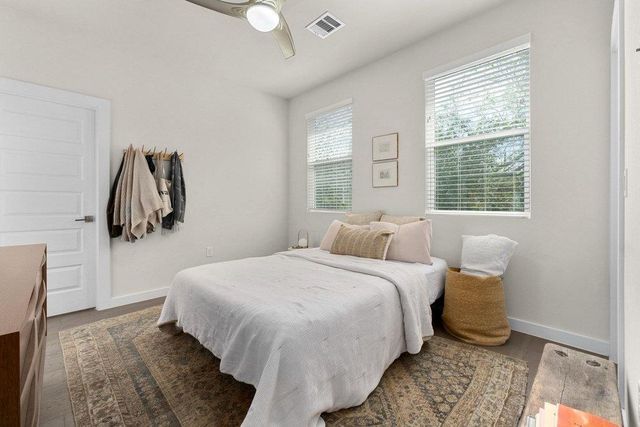 913 Valdez ST B, Austin, TX 78741