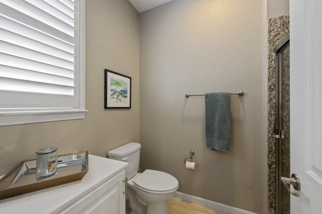 3041 Village Center Dr, Roseville, CA 95747