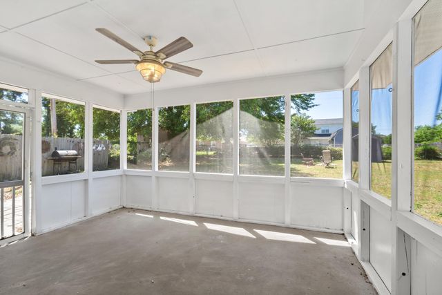 4148 Pine Dr., Little River, SC 29566