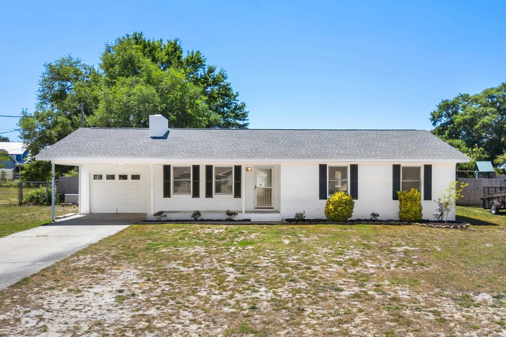 4148 Pine Dr., Little River, SC 29566