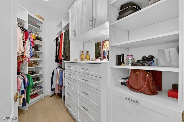 4810 Sycamore DR, Naples, FL 34119