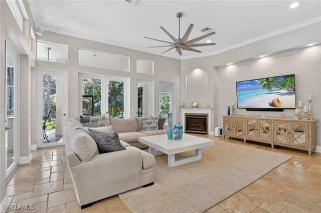 4810 Sycamore DR, Naples, FL 34119