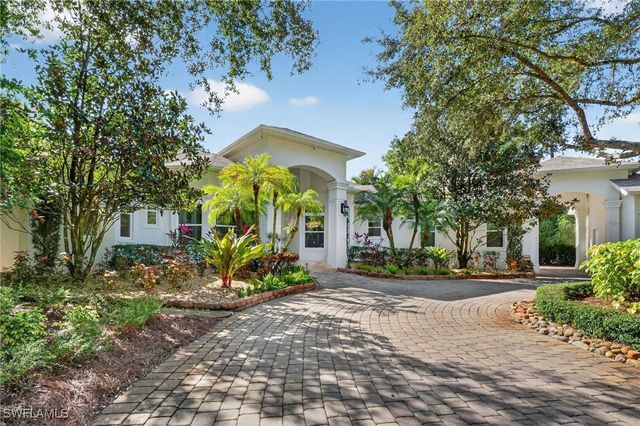4810 Sycamore DR, Naples, FL 34119