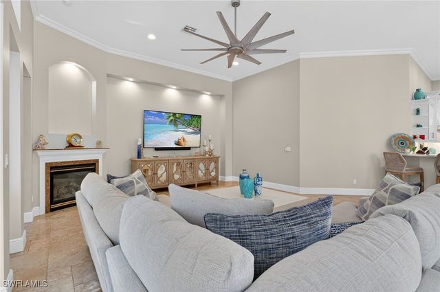 4810 Sycamore DR, Naples, FL 34119