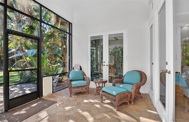 4810 Sycamore DR, Naples, FL 34119