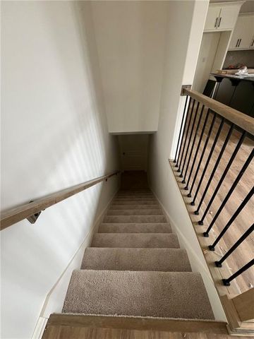 1600 Cottonwood Creek Avenue 6, Kearney, MO 64060