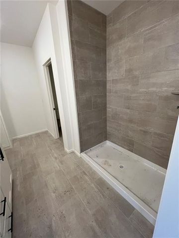 1600 Cottonwood Creek Avenue 6, Kearney, MO 64060