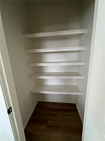 1600 Cottonwood Creek Avenue 6, Kearney, MO 64060