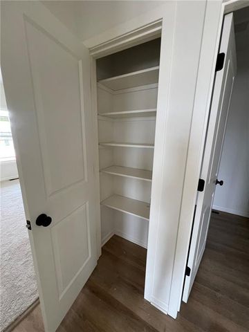 1600 Cottonwood Creek Avenue 6, Kearney, MO 64060