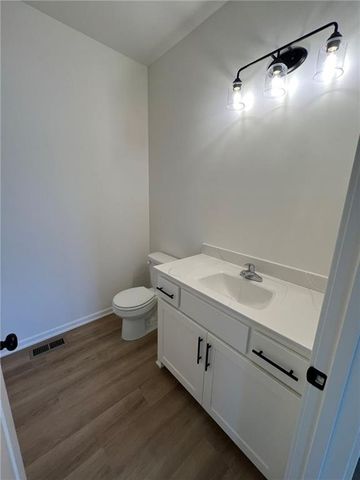 1600 Cottonwood Creek Avenue 6, Kearney, MO 64060