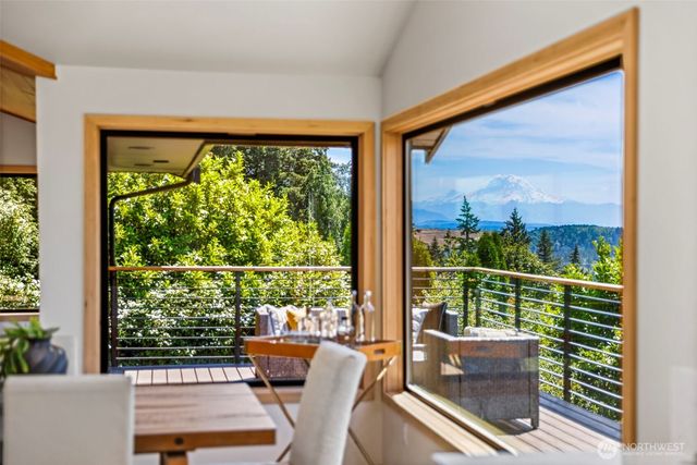12303 206th Place SE, Issaquah, WA 98027