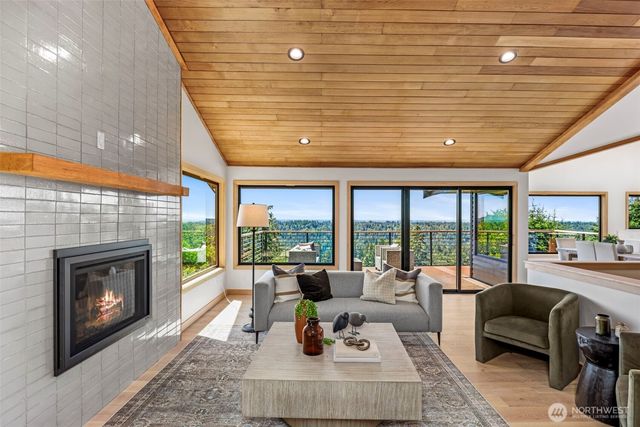 12303 206th Place SE, Issaquah, WA 98027