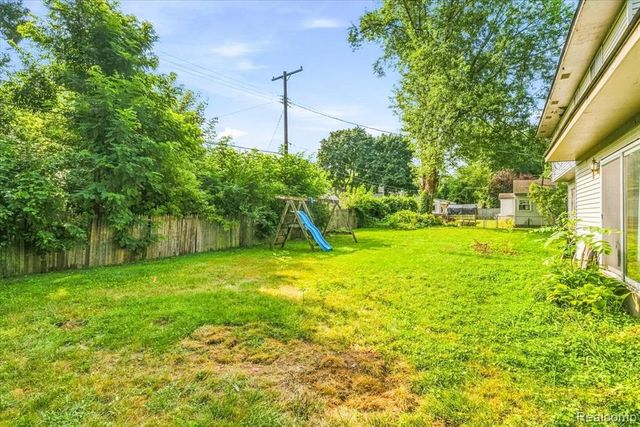3281 Royal Boulevard, Commerce Twp, MI 48382