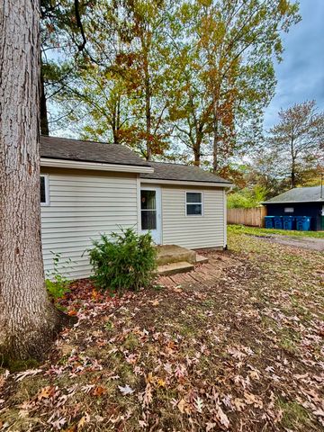 15953 152nd Avenue, Spring Lake Twp, MI 49456