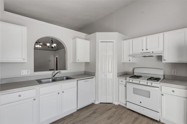 8757 CLAIBORNE COURT, Orlando, FL 32825