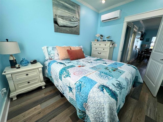 1411 12th Street, Galveston, TX 77550