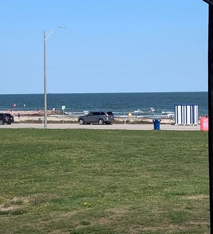 1411 12th Street, Galveston, TX 77550