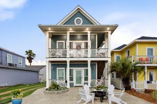 1411 12th Street, Galveston, TX 77550