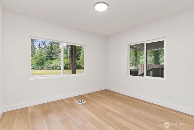 21843 SE 251st Place, Maple Valley, WA 98038