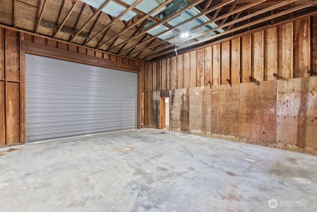21843 SE 251st Place, Maple Valley, WA 98038