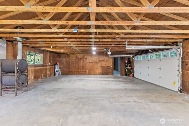 21843 SE 251st Place, Maple Valley, WA 98038