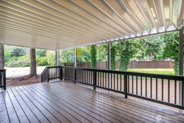21843 SE 251st Place, Maple Valley, WA 98038