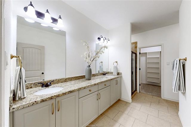 1716 Lonetree Drive, College Station, TX 77845