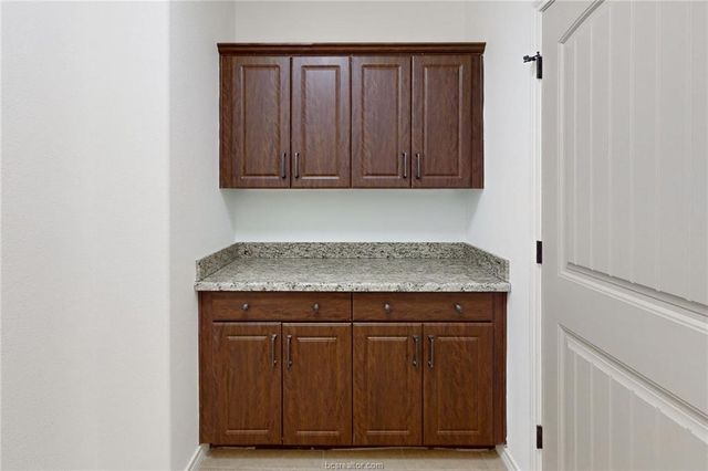 1716 Lonetree Drive, College Station, TX 77845