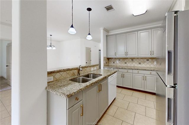 1716 Lonetree Drive, College Station, TX 77845