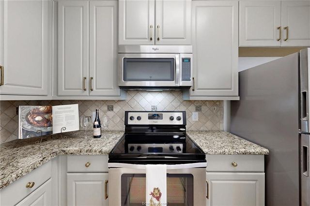 1716 Lonetree Drive, College Station, TX 77845