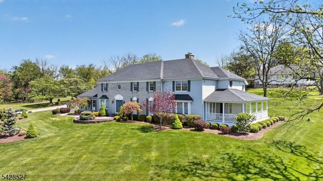 2 W View Dr, Raritan Twp., NJ 08822