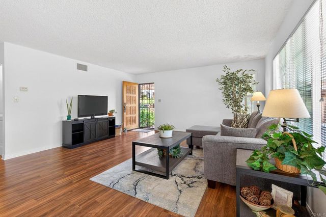 1651 S Juniper Street 63, Escondido, CA 92025