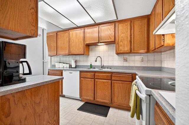 1651 S Juniper Street 63, Escondido, CA 92025