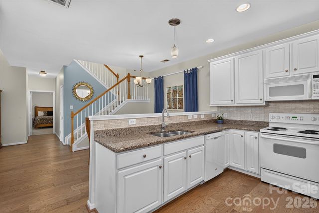 12105 Groth Court, Charlotte, NC 28277