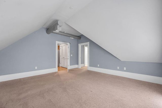 275 S Limestone 310, Lexington, KY 40508