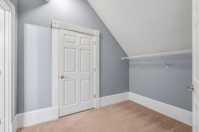 275 S Limestone 310, Lexington, KY 40508