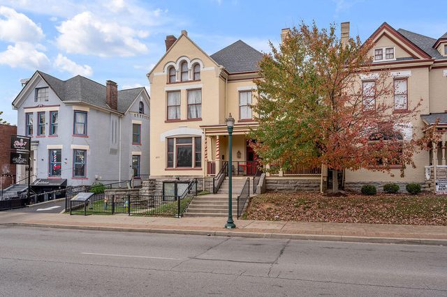 275 S Limestone 310, Lexington, KY 40508