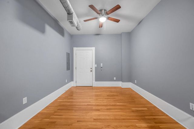 275 S Limestone 310, Lexington, KY 40508